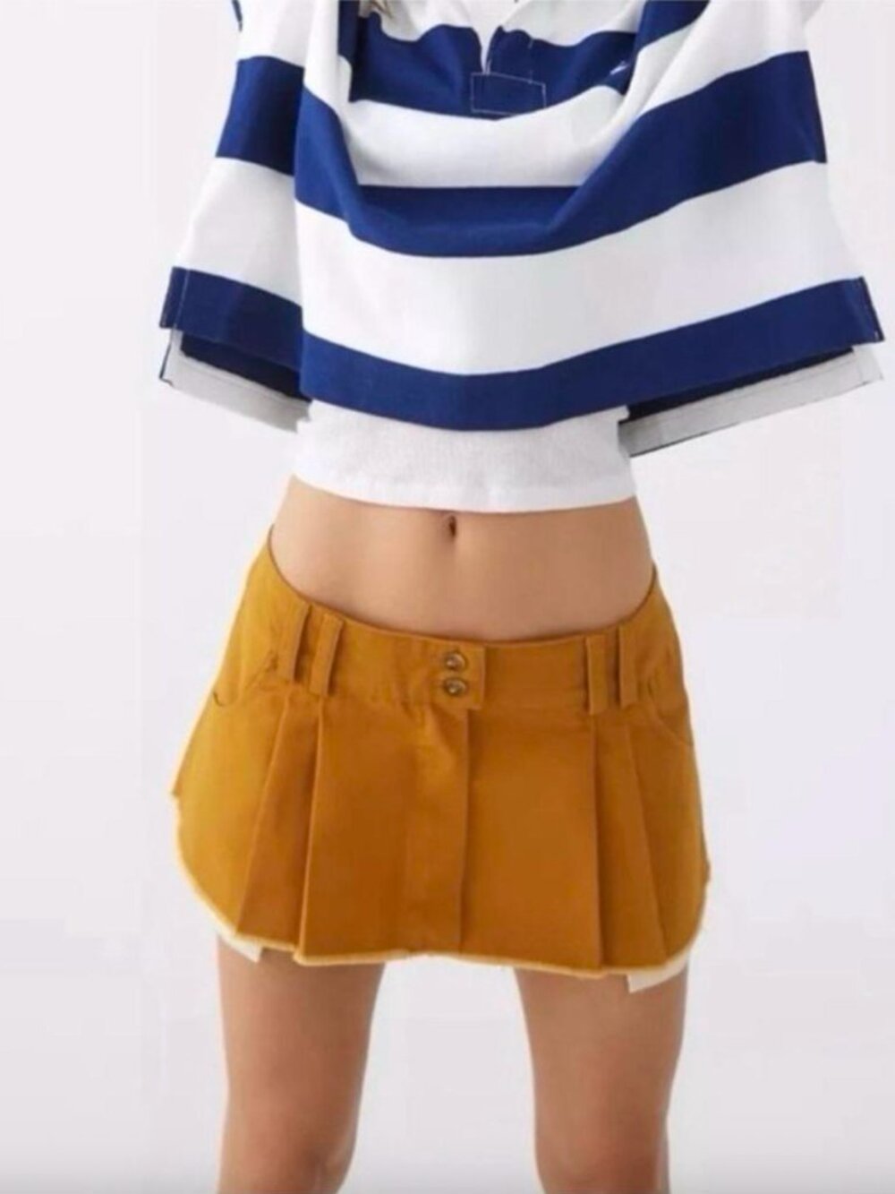 BDG Sydney Pleated Low-Rise Mini Skirt